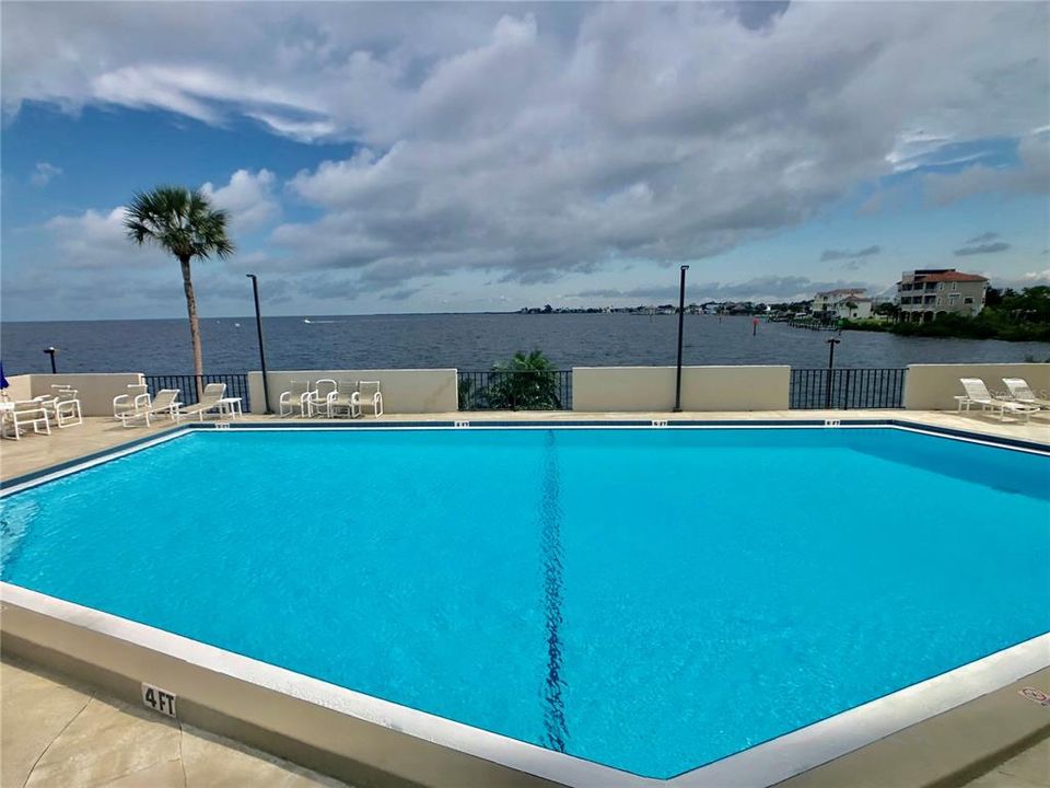 For Rent: $3,500 (2 beds, 2 baths, 1236 Square Feet)