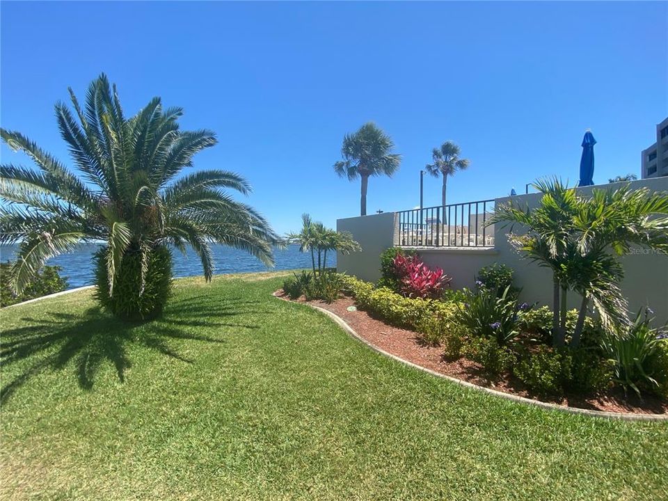 For Rent: $3,500 (2 beds, 2 baths, 1236 Square Feet)