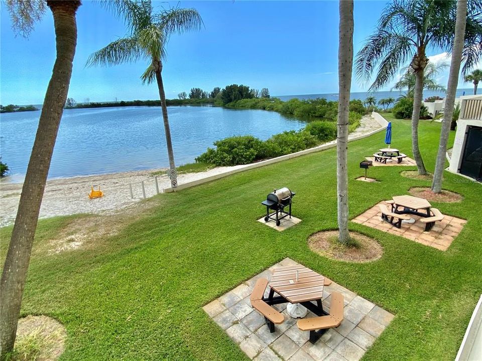 For Rent: $3,500 (2 beds, 2 baths, 1236 Square Feet)
