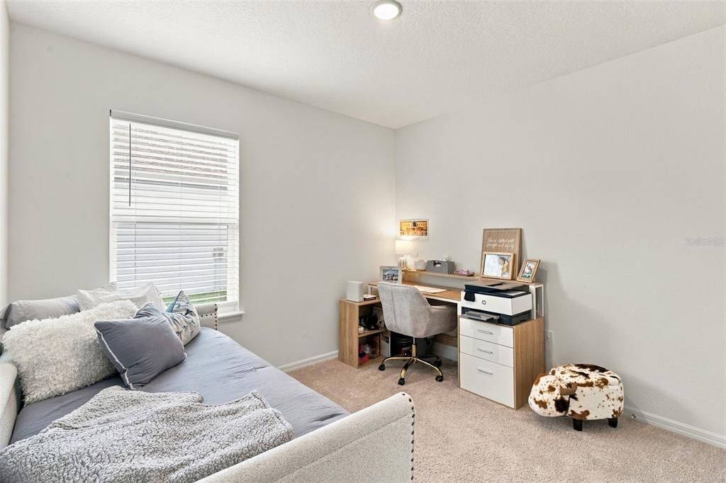 For Sale: $395,000 (4 beds, 2 baths, 1710 Square Feet)