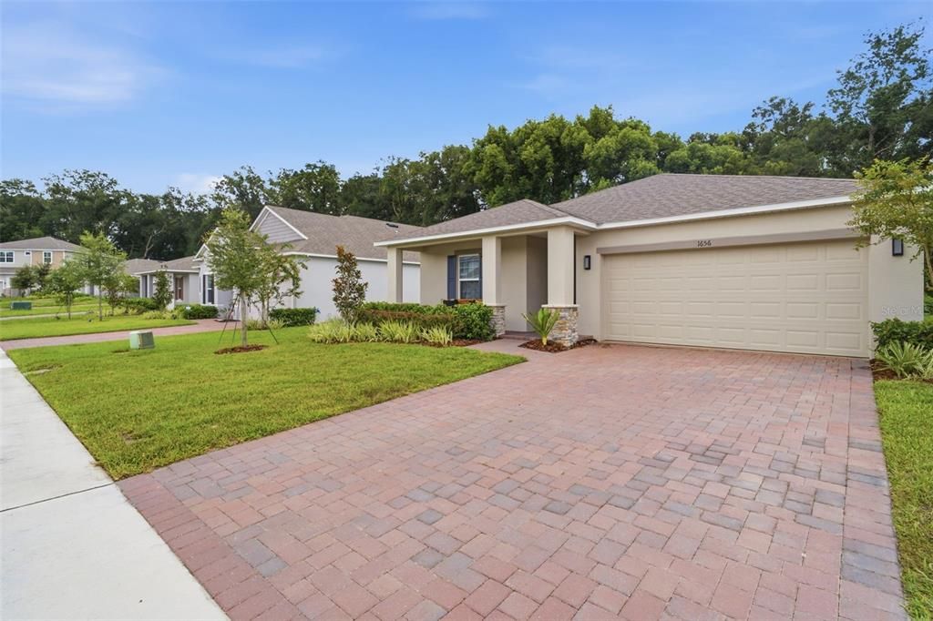 For Sale: $395,000 (4 beds, 2 baths, 1710 Square Feet)