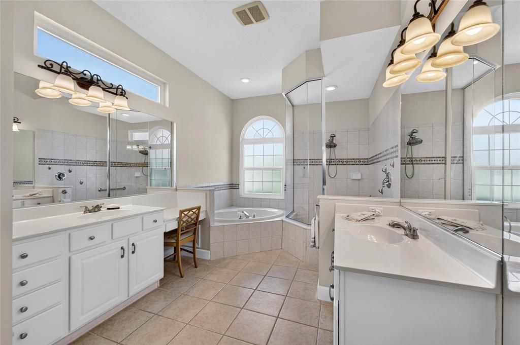 For Sale: $585,000 (4 beds, 3 baths, 2561 Square Feet)