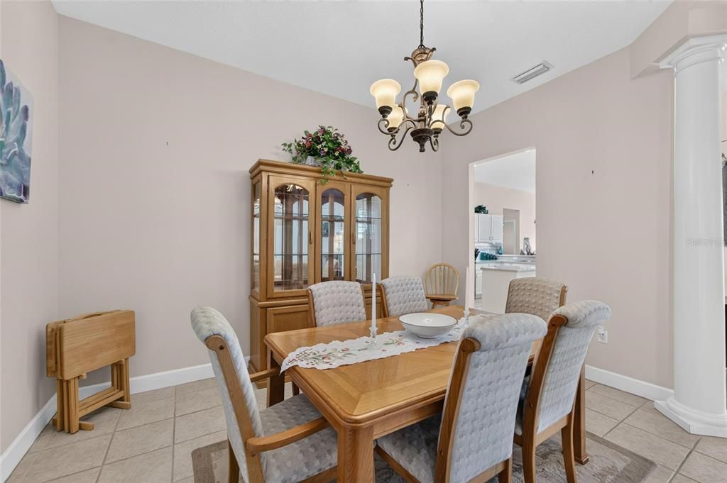 For Sale: $585,000 (4 beds, 3 baths, 2561 Square Feet)