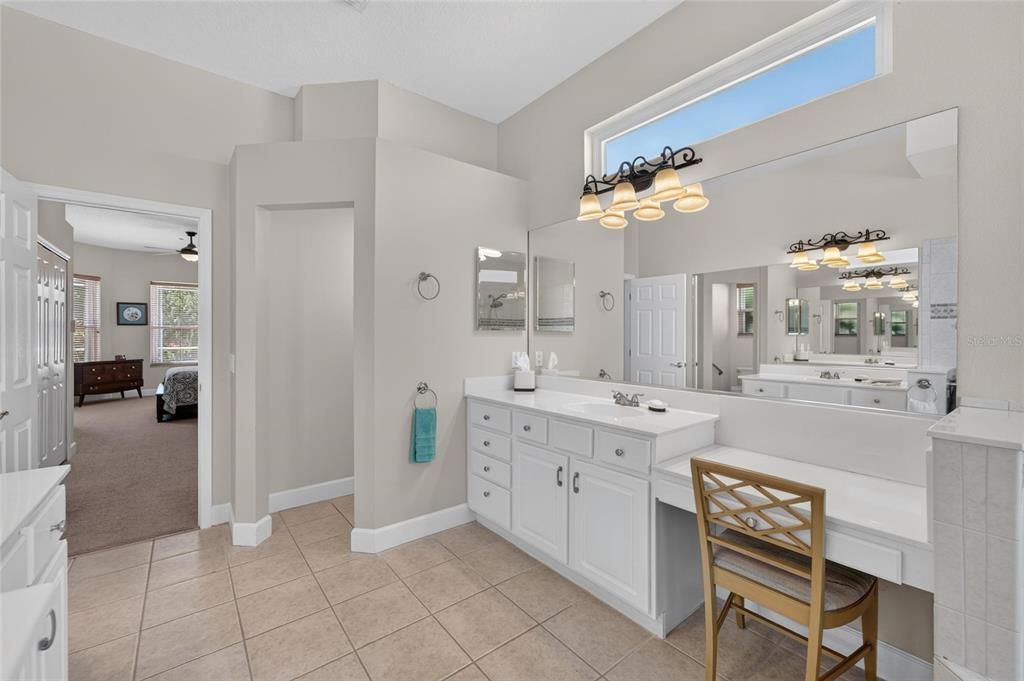For Sale: $585,000 (4 beds, 3 baths, 2561 Square Feet)