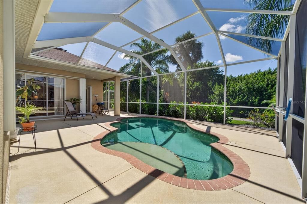 For Sale: $585,000 (4 beds, 3 baths, 2561 Square Feet)