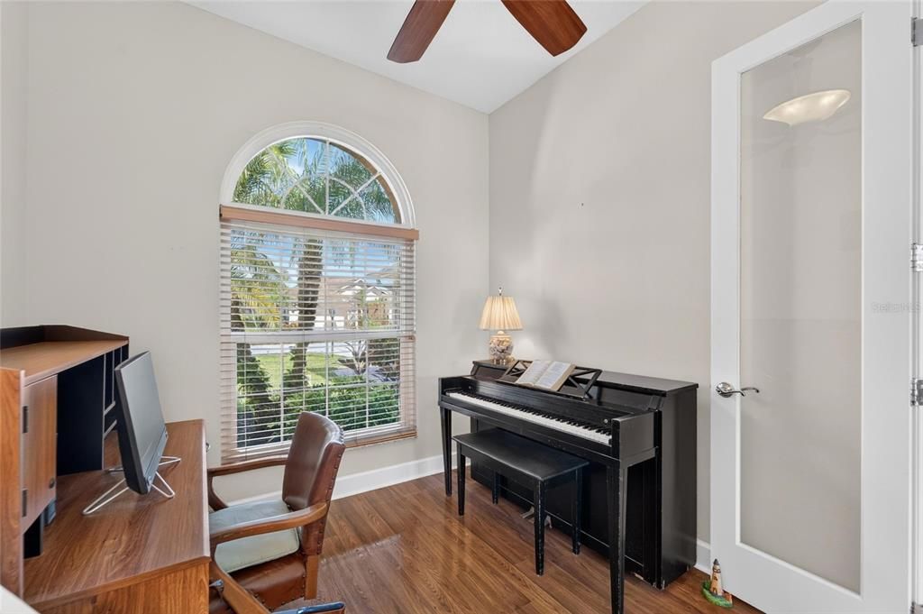 For Sale: $585,000 (4 beds, 3 baths, 2561 Square Feet)
