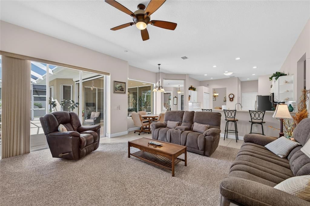 For Sale: $585,000 (4 beds, 3 baths, 2561 Square Feet)