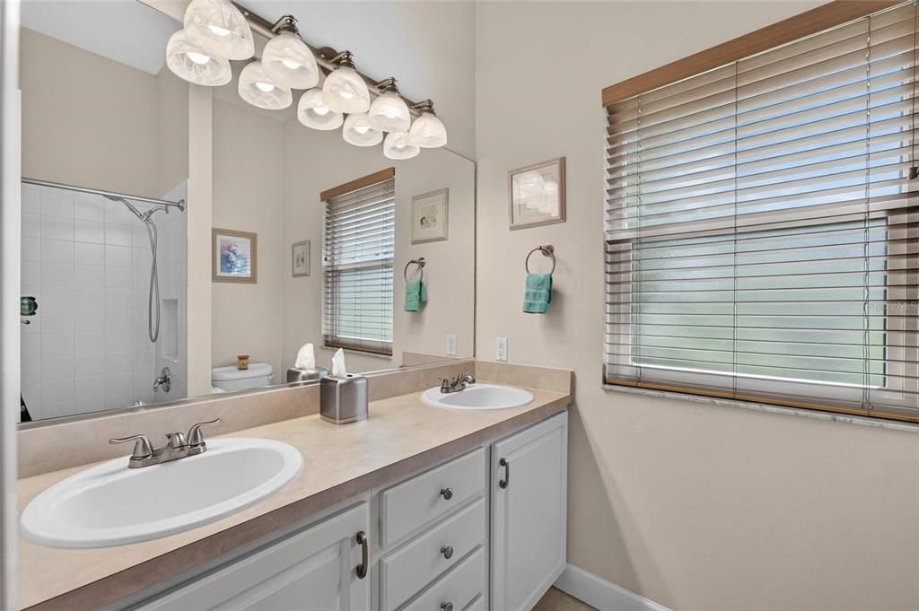 For Sale: $585,000 (4 beds, 3 baths, 2561 Square Feet)