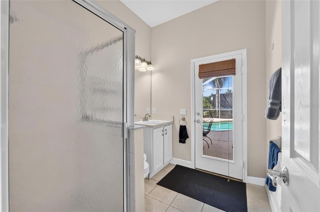 For Sale: $585,000 (4 beds, 3 baths, 2561 Square Feet)