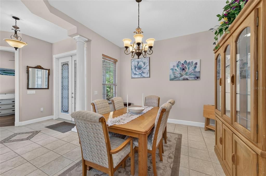For Sale: $585,000 (4 beds, 3 baths, 2561 Square Feet)