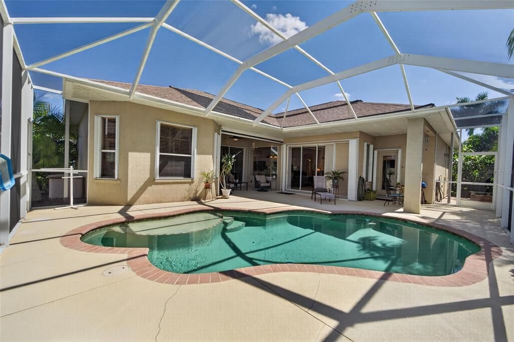 For Sale: $585,000 (4 beds, 3 baths, 2561 Square Feet)
