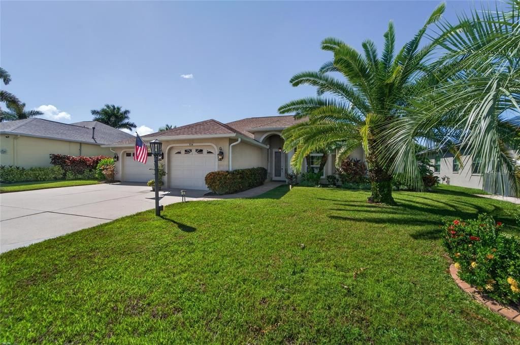 For Sale: $585,000 (4 beds, 3 baths, 2561 Square Feet)