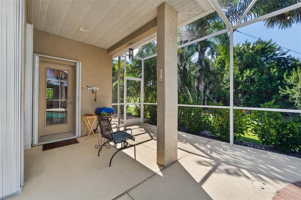 For Sale: $585,000 (4 beds, 3 baths, 2561 Square Feet)