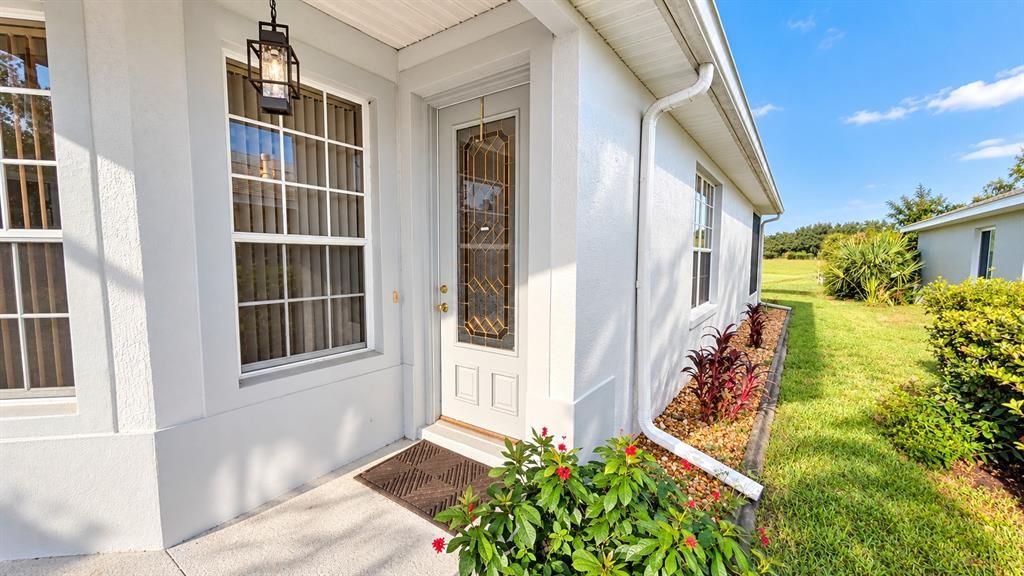 For Sale: $299,900 (3 beds, 2 baths, 1469 Square Feet)