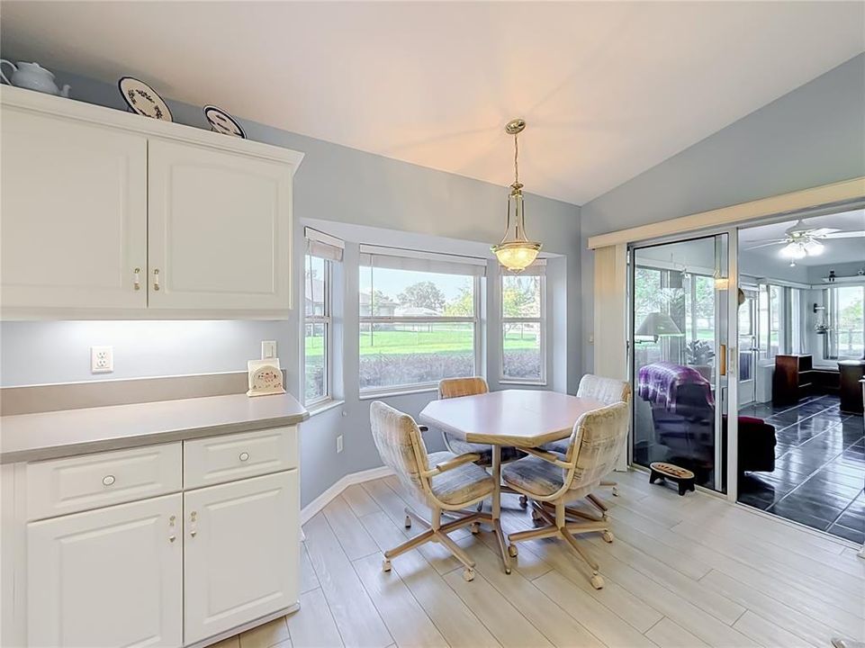 For Sale: $279,900 (3 beds, 2 baths, 1619 Square Feet)