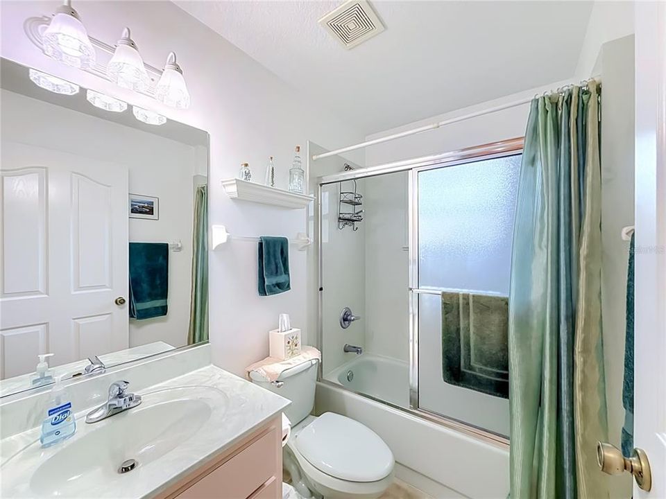 For Sale: $279,900 (3 beds, 2 baths, 1619 Square Feet)