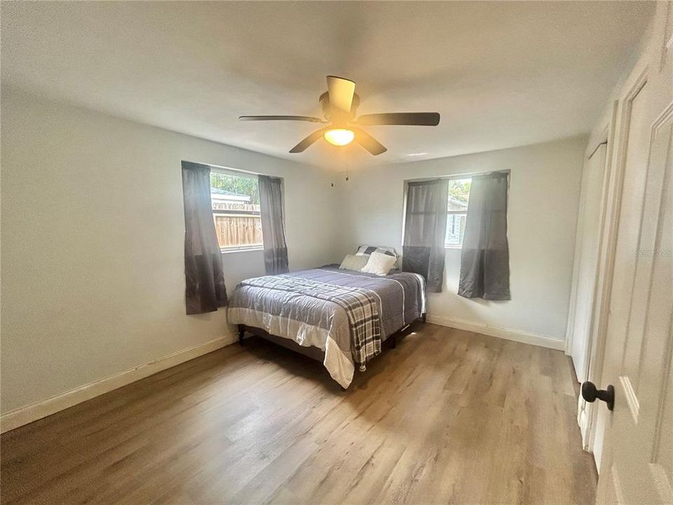 En Venta: $285,000 (3 camas, 2 baños, 1235 Pies cuadrados)