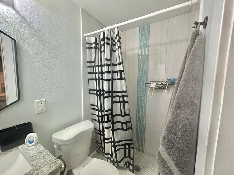 En Venta: $285,000 (3 camas, 2 baños, 1235 Pies cuadrados)