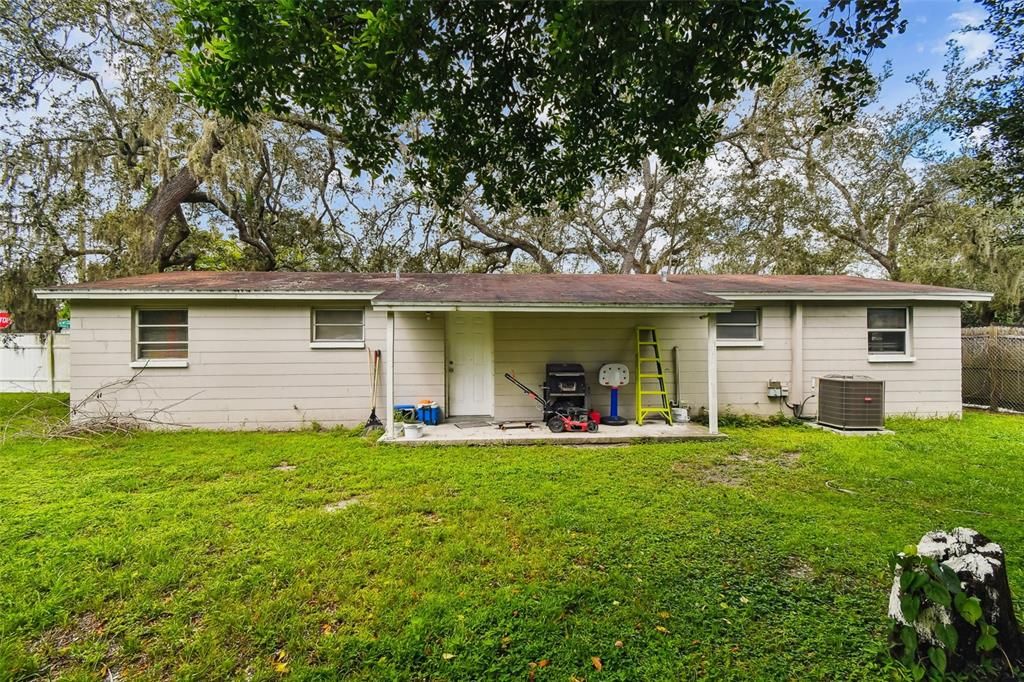 En Venta: $289,000 (4 camas, 2 baños, 1134 Pies cuadrados)
