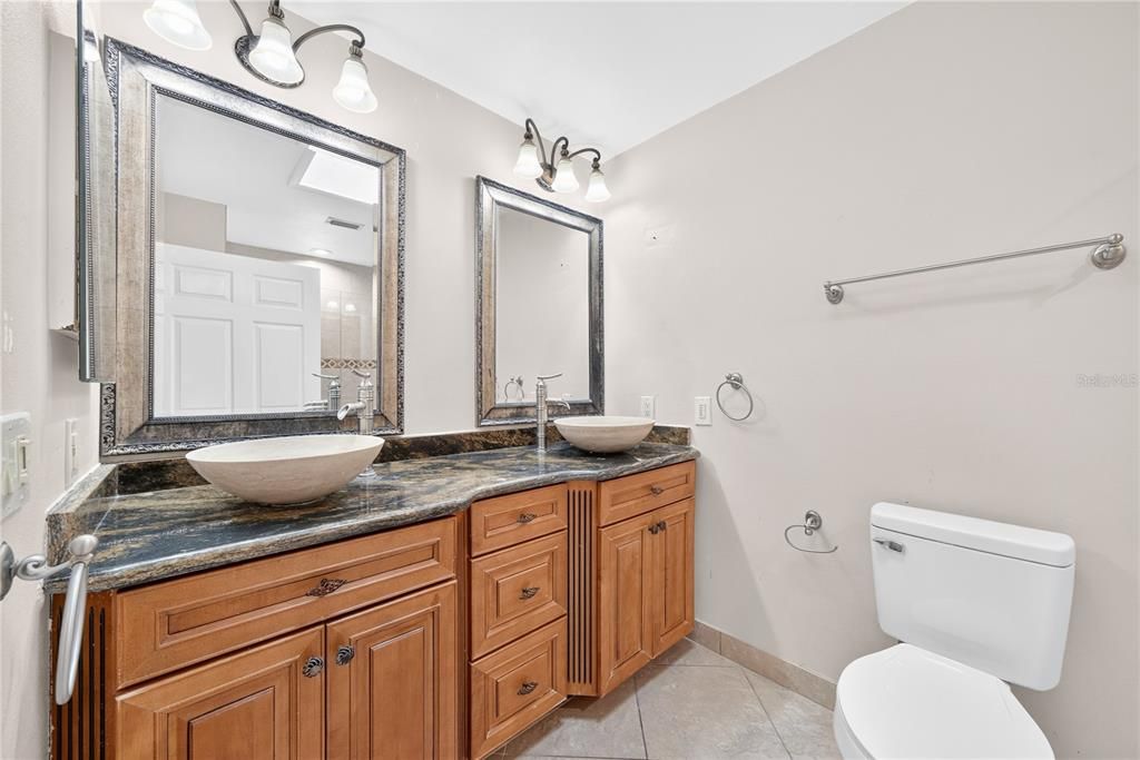 For Sale: $475,000 (3 beds, 2 baths, 1725 Square Feet)