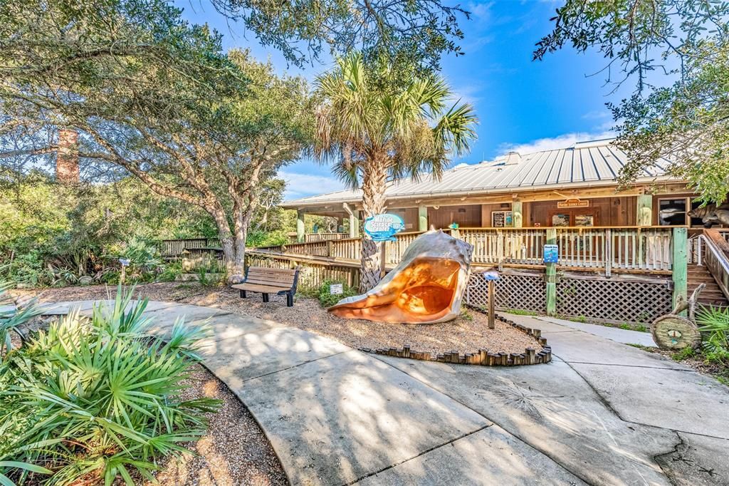 待售: $320,000 (0.24 acres)