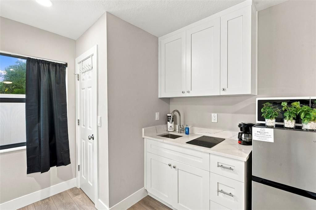 For Sale: $240,000 (0 beds, 1 baths, 240 Square Feet)