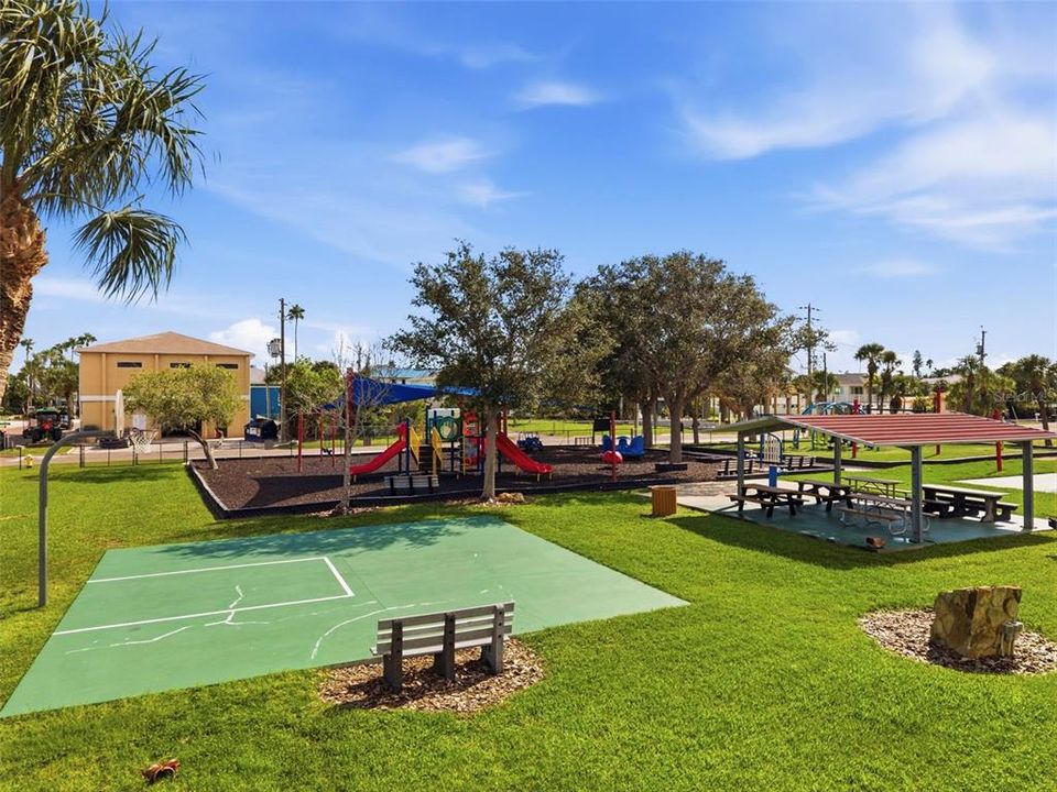 For Sale: $240,000 (0 beds, 1 baths, 240 Square Feet)