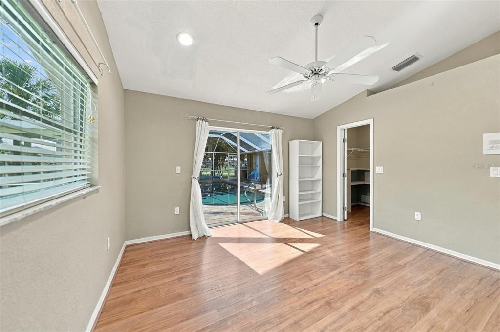 En Venta: $629,900 (4 camas, 2 baños, 2577 Pies cuadrados)