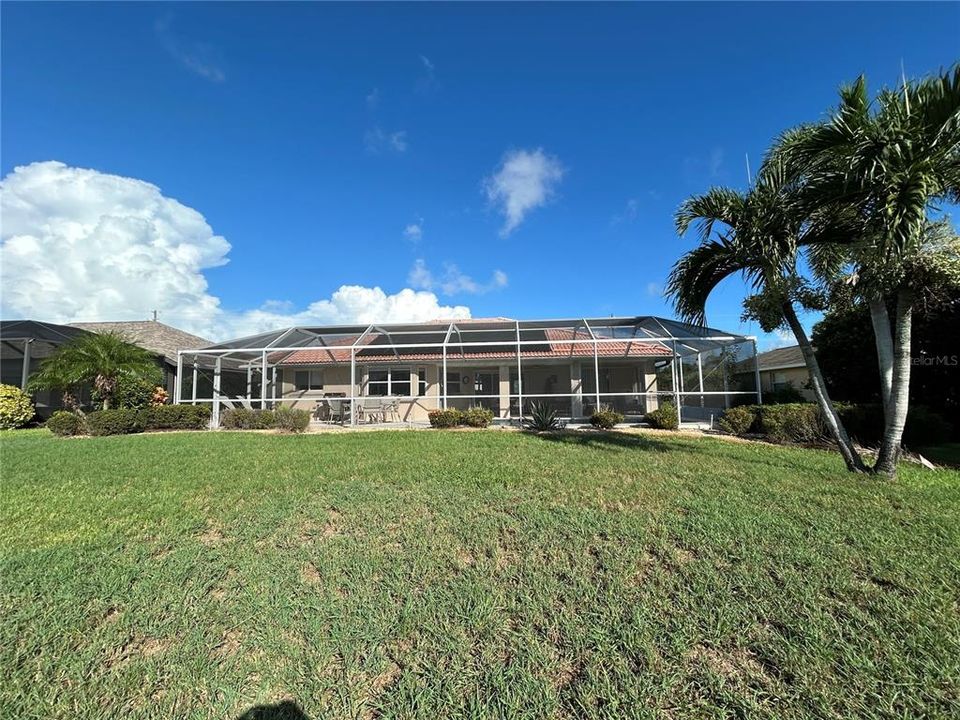 Active With Contract: $419,500 (3 beds, 2 baths, 1779 Square Feet)