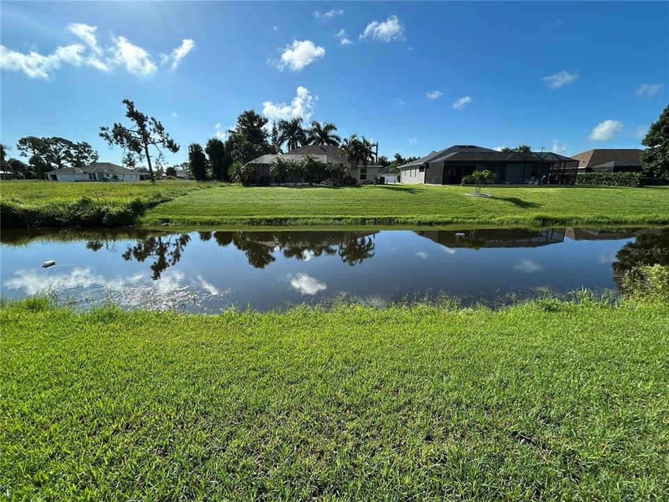 Active With Contract: $419,500 (3 beds, 2 baths, 1779 Square Feet)
