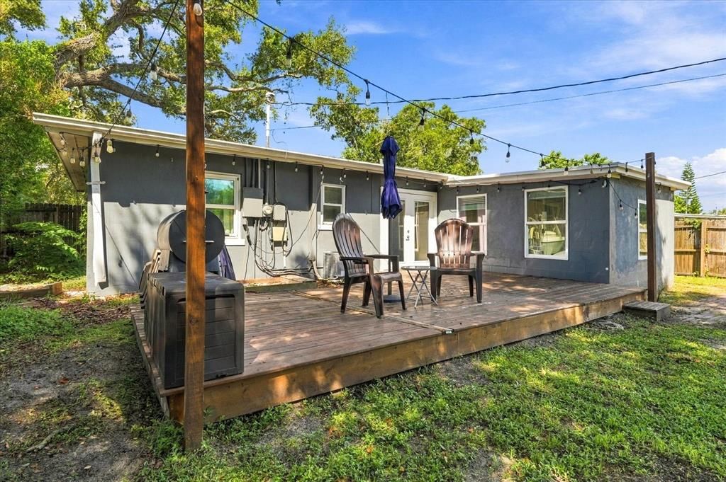 For Sale: $324,900 (3 beds, 1 baths, 987 Square Feet)