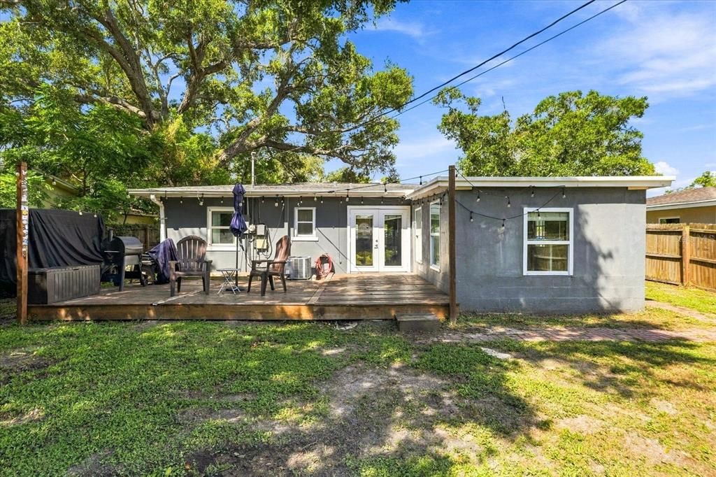 For Sale: $324,900 (3 beds, 1 baths, 987 Square Feet)