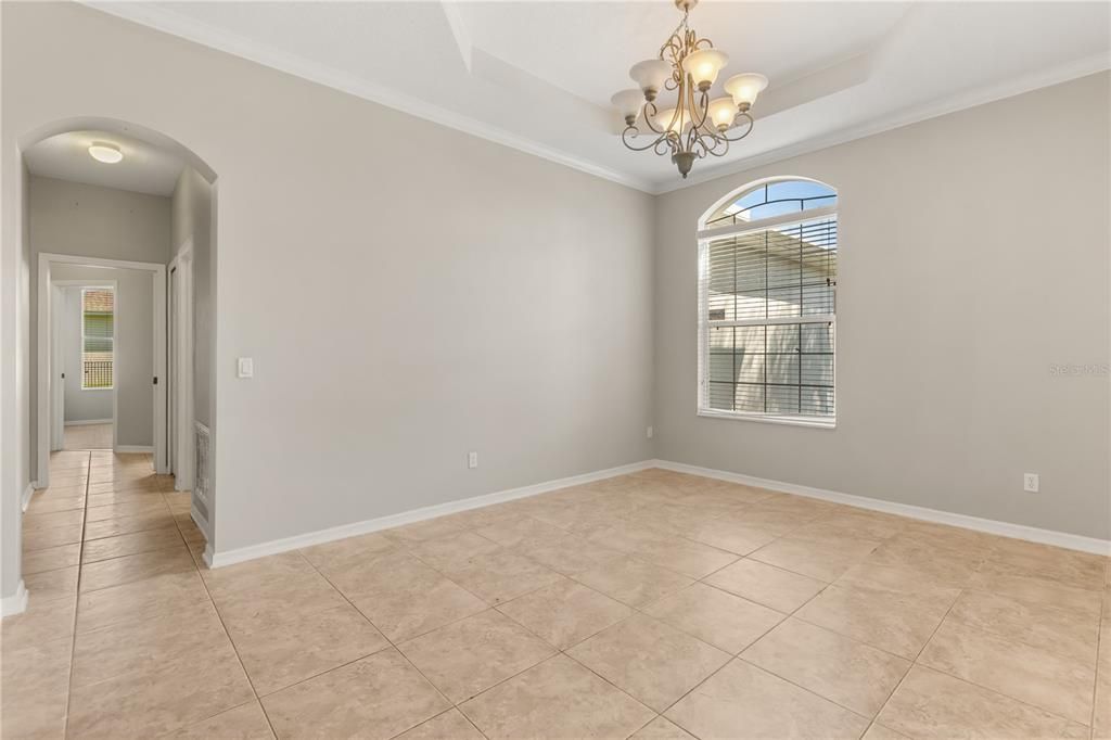 For Sale: $750,000 (4 beds, 3 baths, 2989 Square Feet)