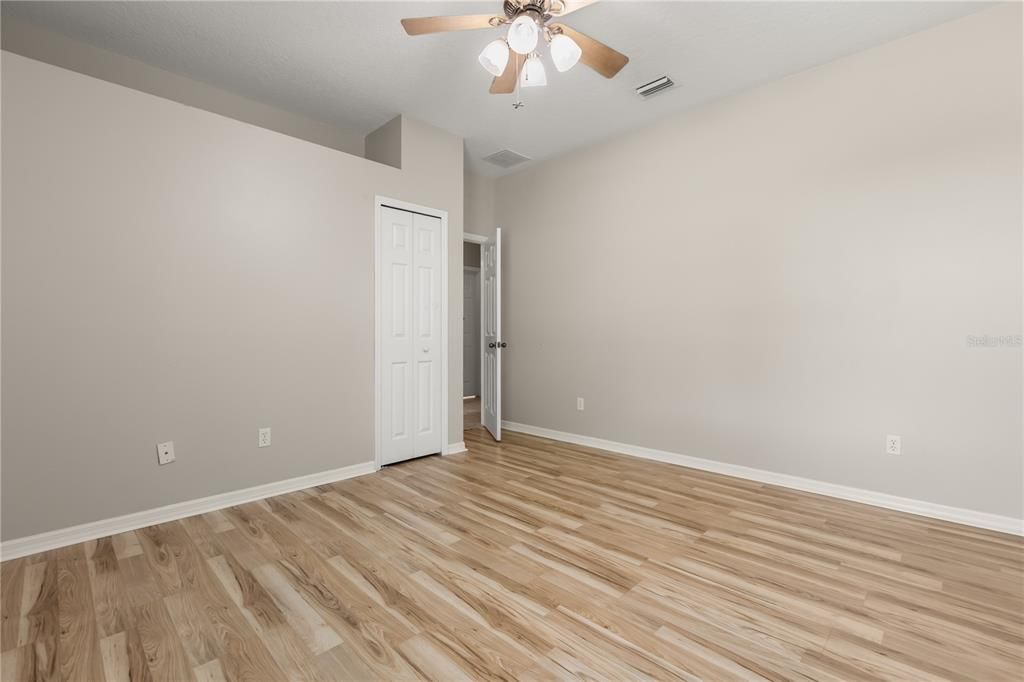 For Sale: $750,000 (4 beds, 3 baths, 2989 Square Feet)