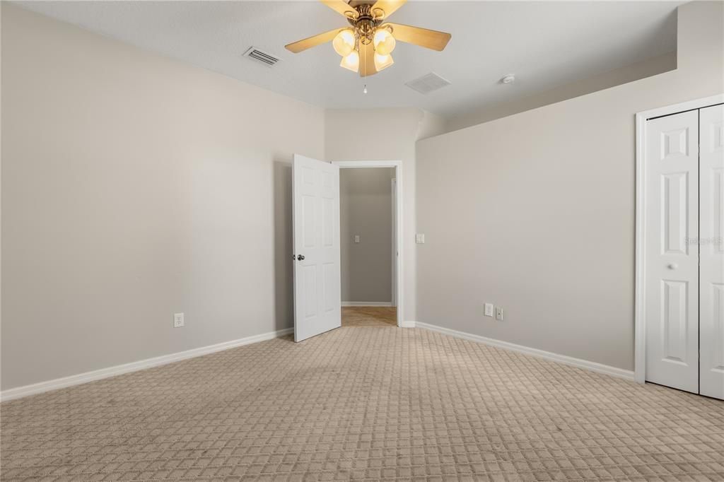 For Sale: $750,000 (4 beds, 3 baths, 2989 Square Feet)