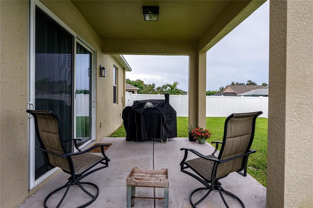 For Sale: $419,000 (4 beds, 2 baths, 1920 Square Feet)