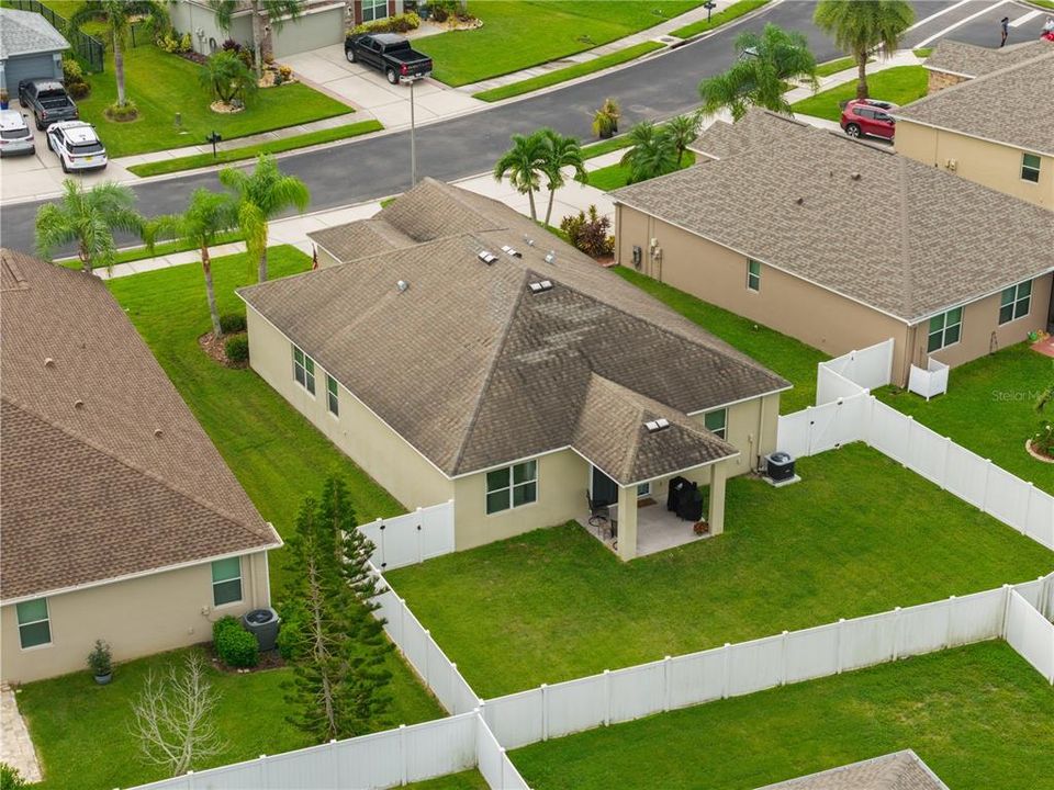 For Sale: $419,000 (4 beds, 2 baths, 1920 Square Feet)