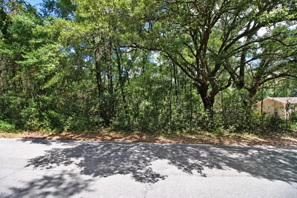 En Venta: $27,500 (0.23 acres)