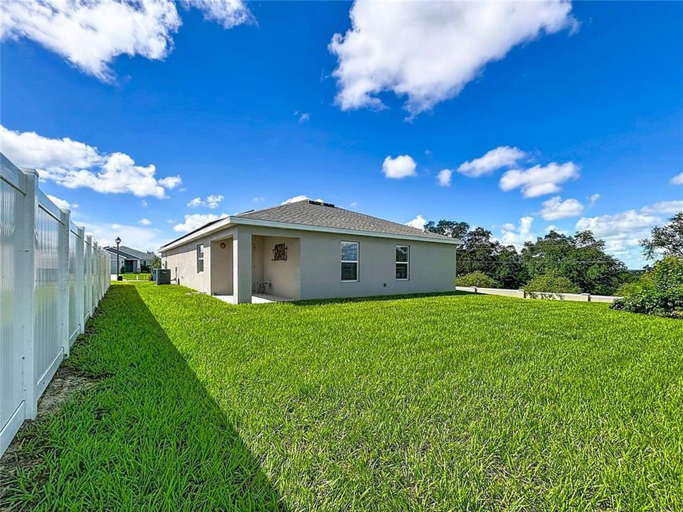 En Venta: $252,000 (4 camas, 2 baños, 1627 Pies cuadrados)
