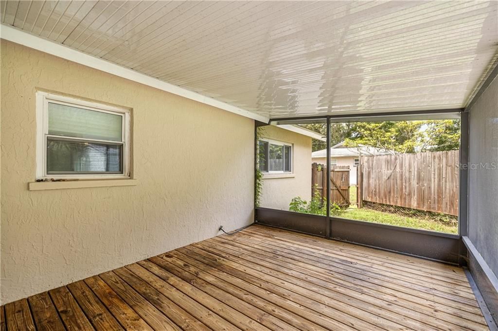 На продажу: $199,900 (3 спален, 2 ванн, 1414 Квадратных фут)