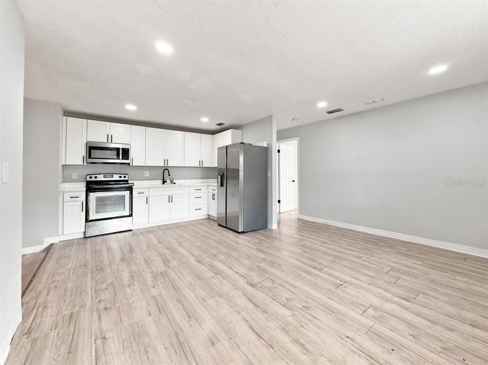 En Venta: $254,999 (5 camas, 2 baños, 1380 Pies cuadrados)
