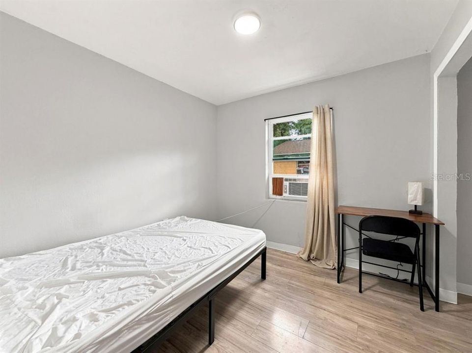 En Venta: $254,999 (5 camas, 2 baños, 1380 Pies cuadrados)