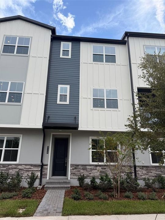 For Sale: $540,000 (4 beds, 3 baths, 1867 Square Feet)