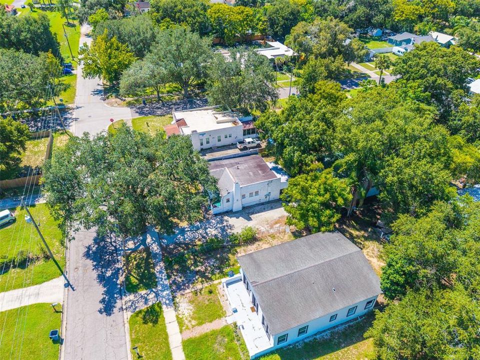 For Sale: $225,000 (2 beds, 1 baths, 1064 Square Feet)