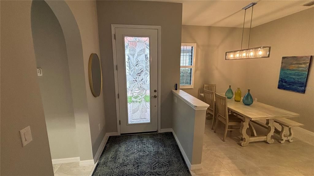 En Venta: $430,000 (2 camas, 2 baños, 1581 Pies cuadrados)