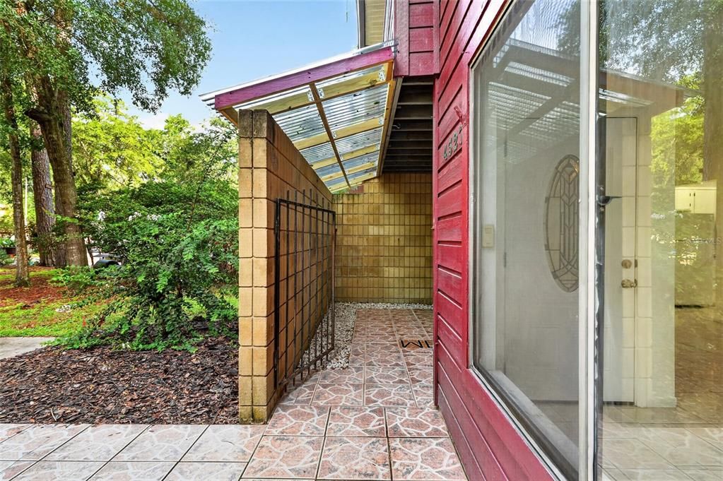 На продажу: $159,000 (2 спален, 2 ванн, 1254 Квадратных фут)