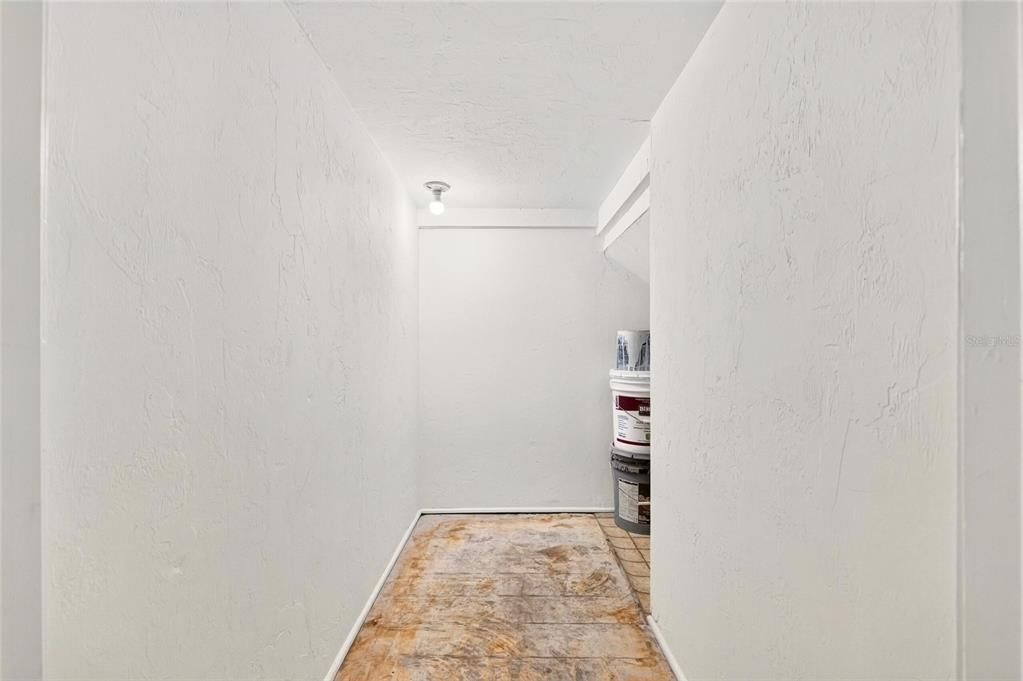 На продажу: $159,000 (2 спален, 2 ванн, 1254 Квадратных фут)