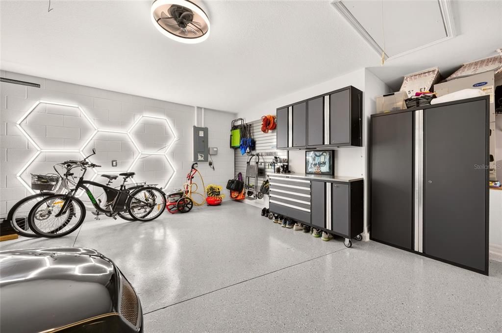 En Venta: $798,000 (3 camas, 2 baños, 2174 Pies cuadrados)