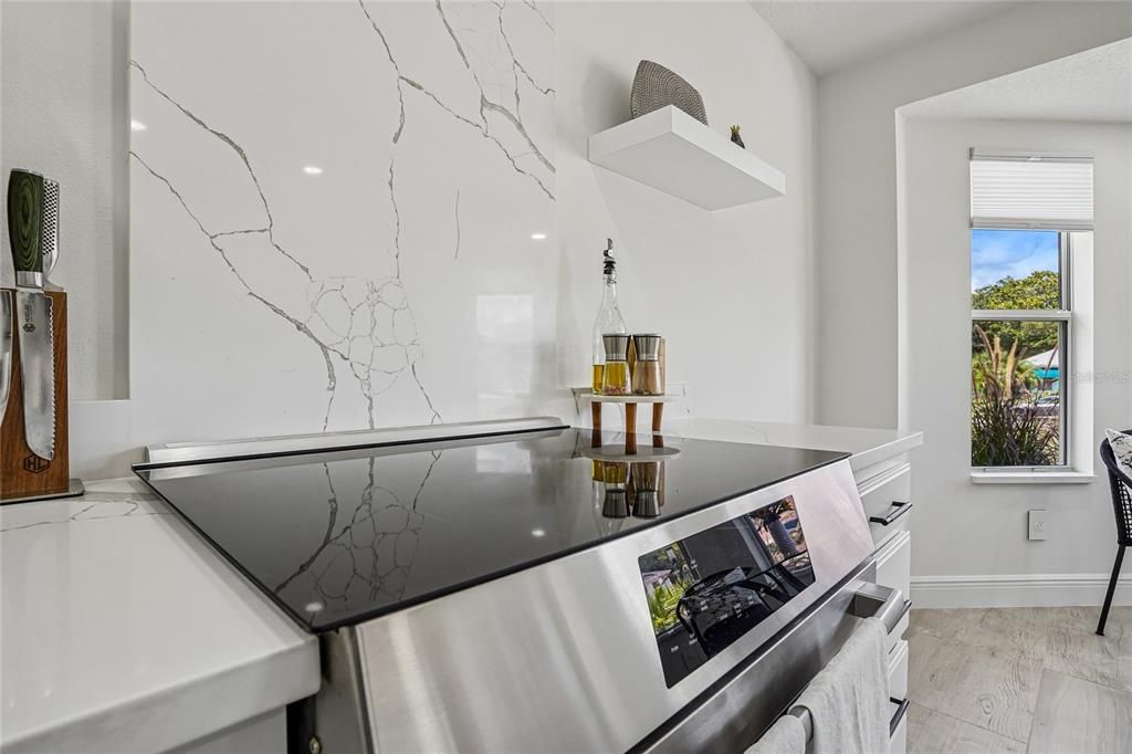 En Venta: $798,000 (3 camas, 2 baños, 2174 Pies cuadrados)