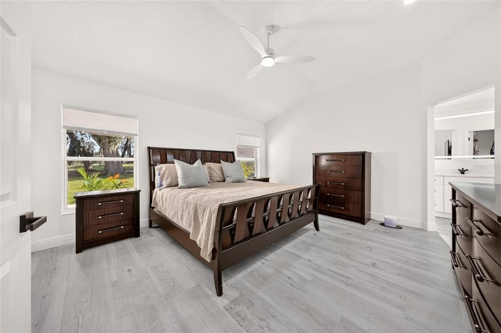 En Venta: $798,000 (3 camas, 2 baños, 2174 Pies cuadrados)